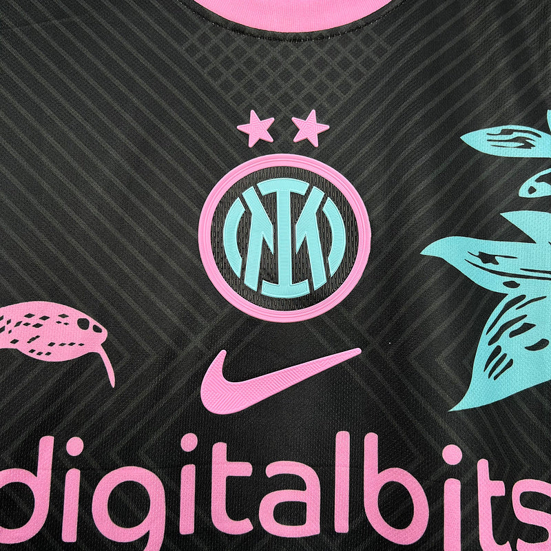 Inter Pink Snake Kit (Pre-order)