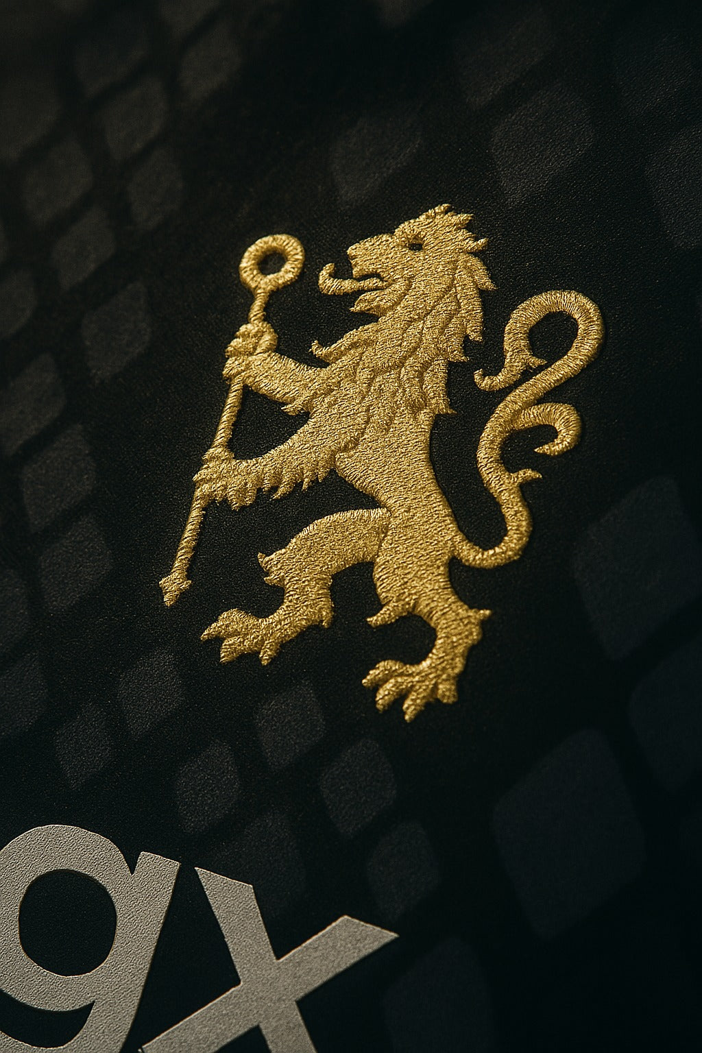 Chelsea Gold Dragon Kit (Pre-order)