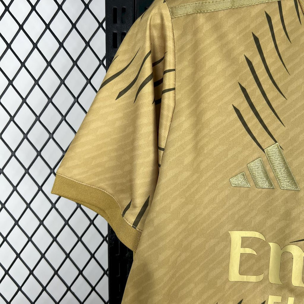 Real Madrid Gold Kit (Pre-order)