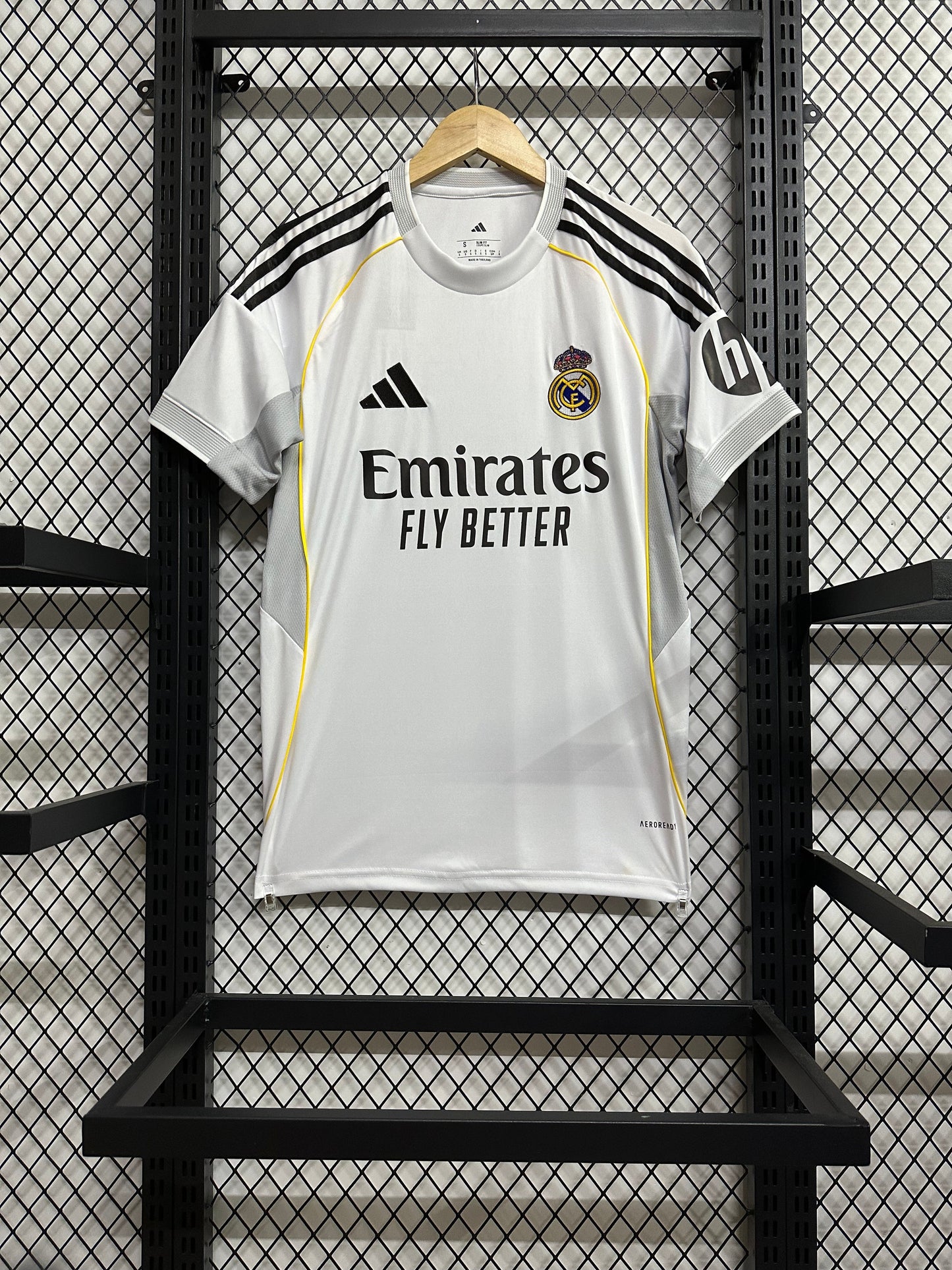 2025/26 Real Madrid Home (Pre-order)