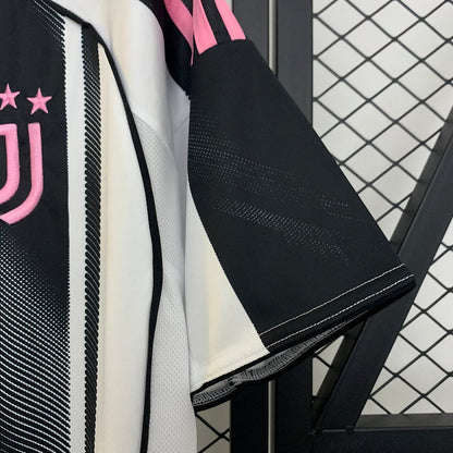 Juventus 25/26 Home Kit (Pre-order)